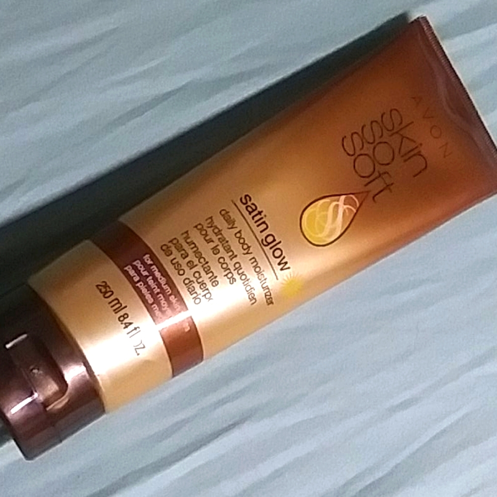 Medium Tan AVON Skin So Soft Moisturizer